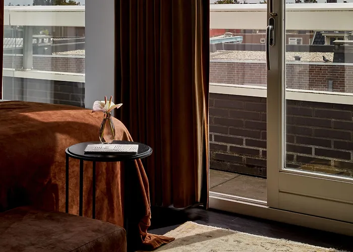 Sir Hotel, Part Of Sircle Collection