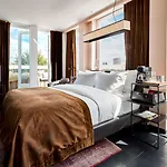 Sir Hotel, Part Of Sircle Collection 4* Amszterdam