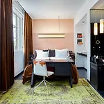 Sir Hotel, Part Of Sircle Collection 4*