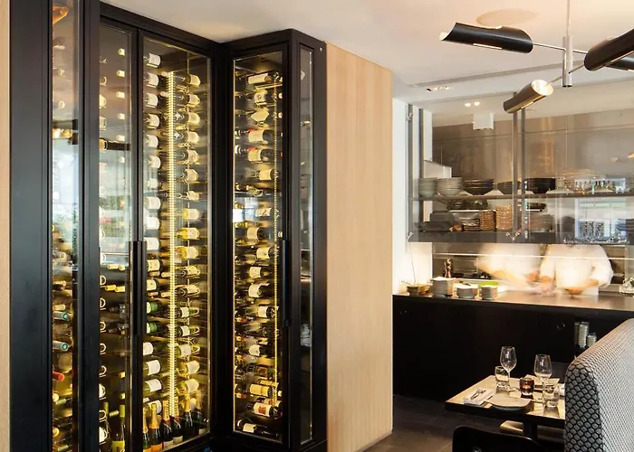 מלון Sir Hotel, Part Of Sircle Collection 4*