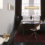 Sir Hotel, Part Of Sircle Collection 4*